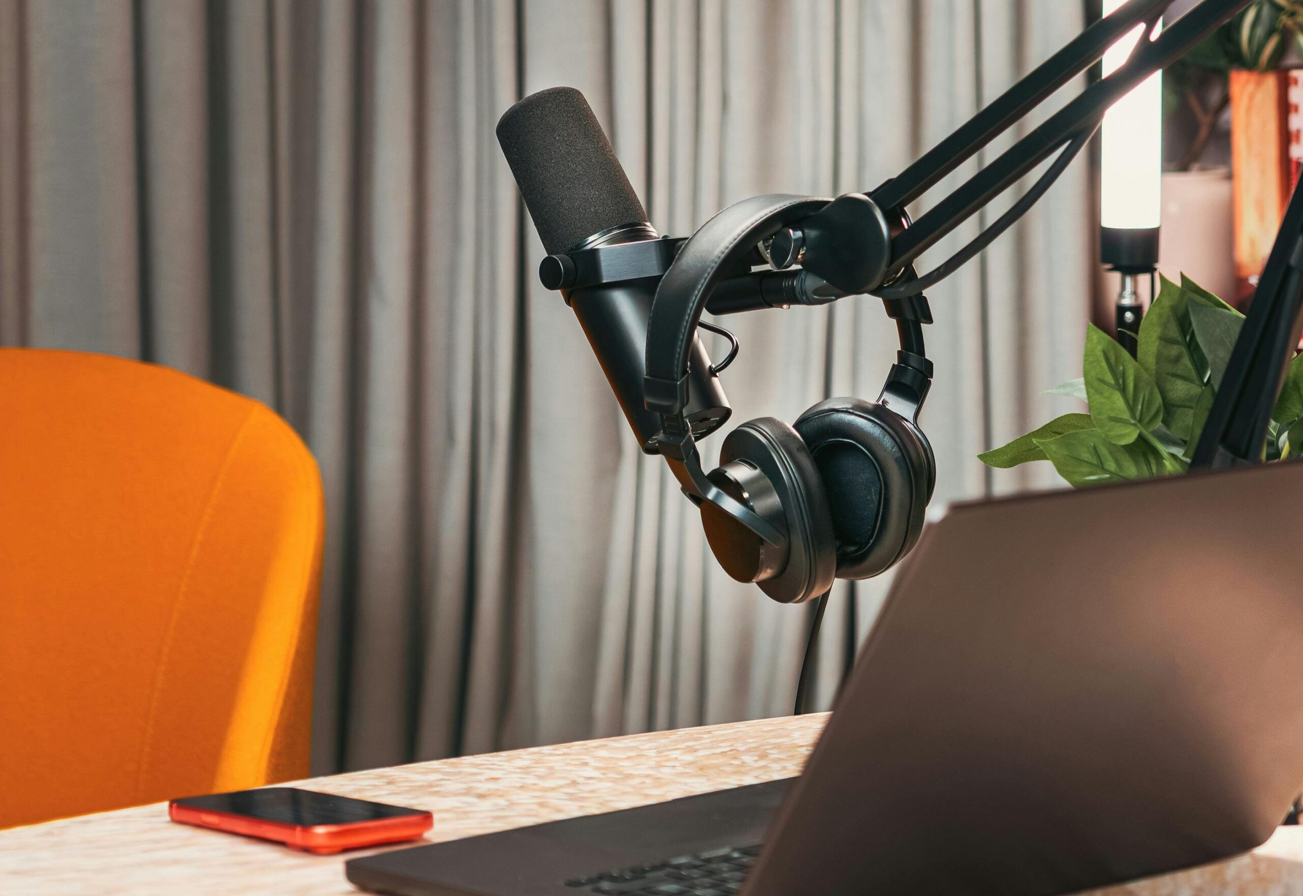 Premium gaming micro setup for clear voice communication