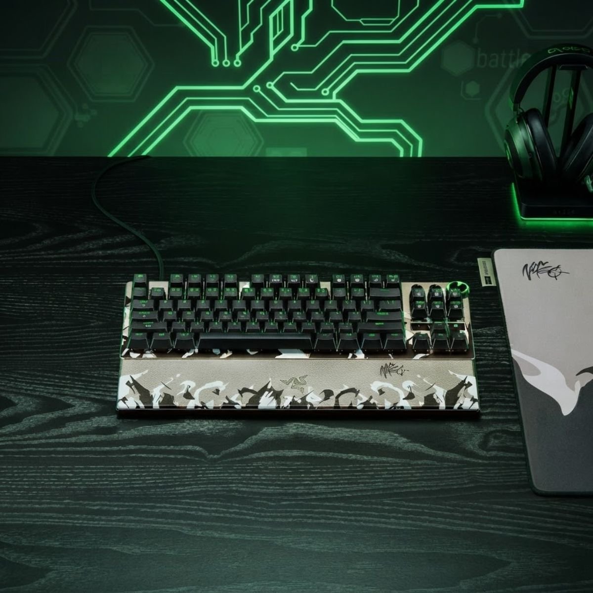 Razer Huntsman V3 Pro Tenkeyless 8 kHz analog optical gaming keyboard